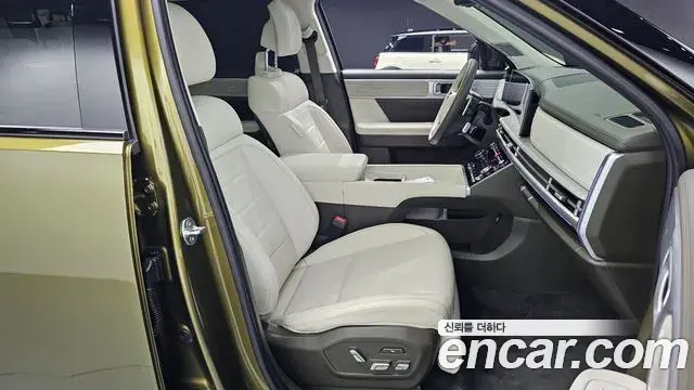 Hyundai Santa Fe 2024 — ფოტო 22/33