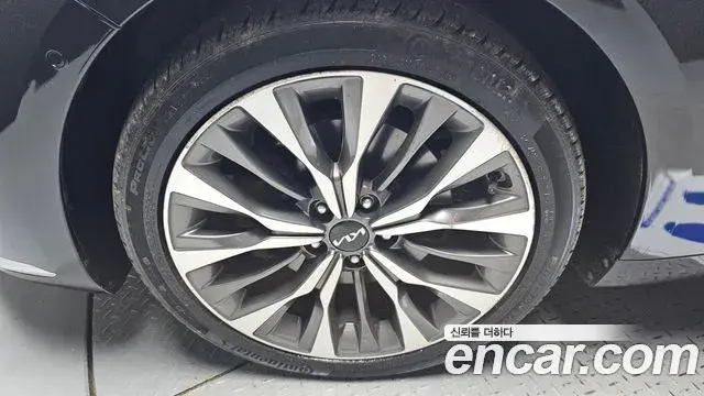 Kia K8 2021 — Photo 6/38