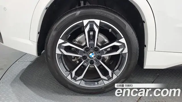 BMW X1 2024 — Photo 24/33