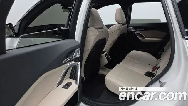 BMW X1 2024 — Photo 18/33