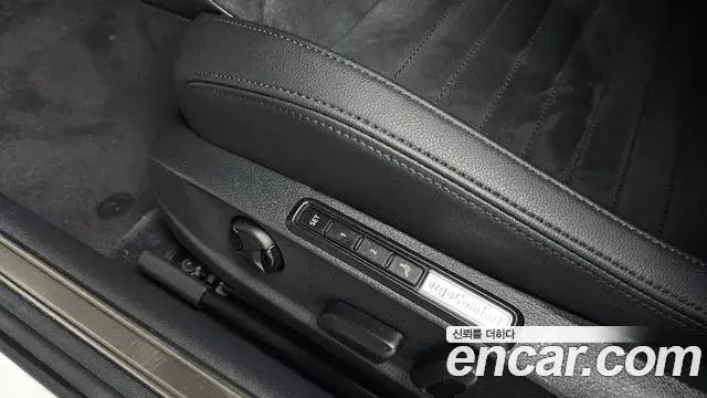 Volkswagen Passat GT 2018 — Фото 19/20