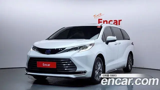 Toyota Sienna 2024 — Şəkil 17/20