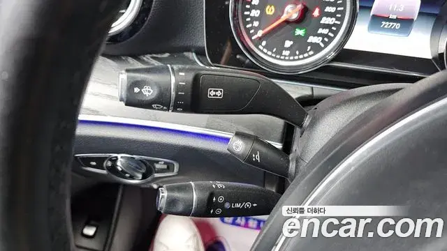 Mercedes-Benz E-Class 2018 — Şəkil 28/30
