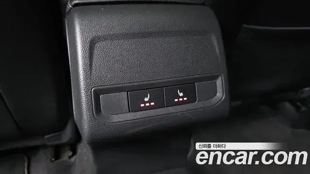 Volkswagen Jetta 2021 — ფოტო 22/32