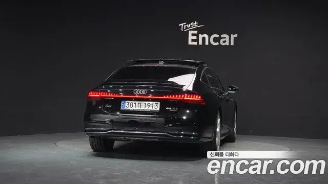Audi A7 2023 — Şəkil 10/33