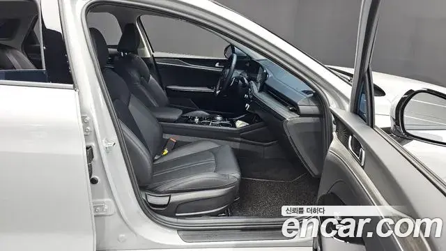Kia K5 2025 — ფოტო 28/34
