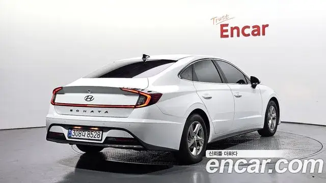 Hyundai Sonata 2022 — Фото 2/20