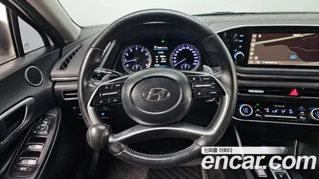 Hyundai Sonata 2022 — Фото 14/20