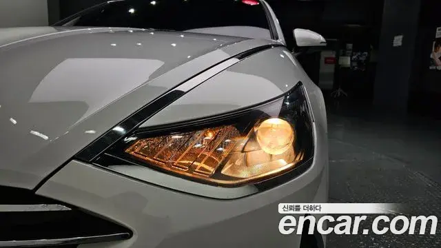 Hyundai Sonata Hybrid 2022 — Şəkil 29/30