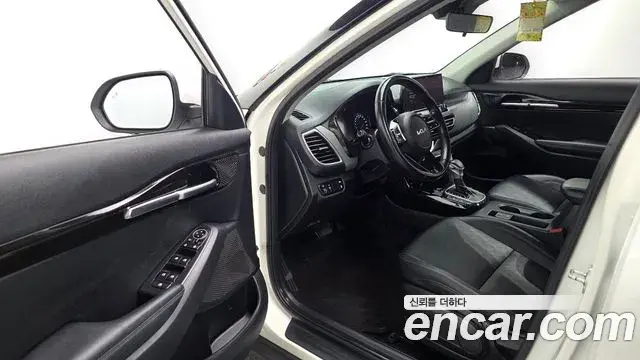 Kia Seltos 2022 — Photo 13/30