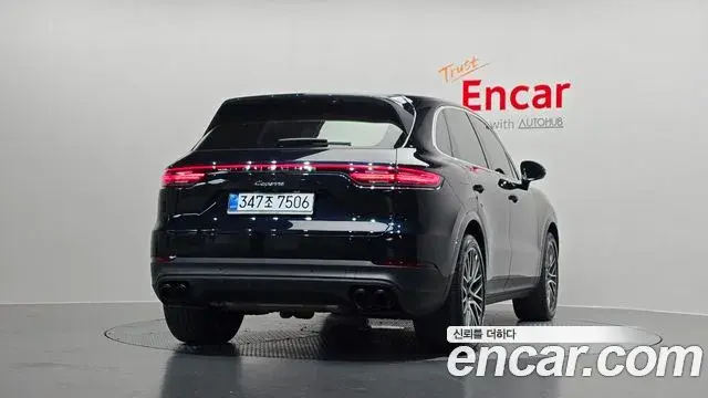 Porsche Cayenne 2020 — Şəkil 30/35