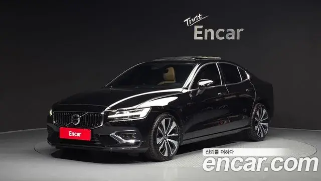 Volvo S60 2024 — ფოტო 13/20