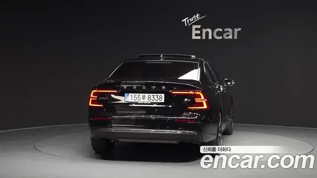 Volvo S60 2024 — ფოტო 15/20
