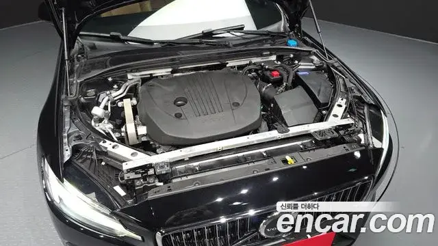 Volvo S60 2024 — ფოტო 3/20