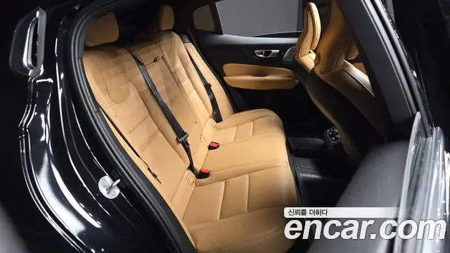 Volvo S60 2024 — ფოტო 5/20