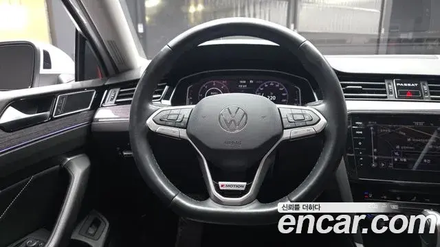 Volkswagen Passat GT 2021 — Фото 13/20