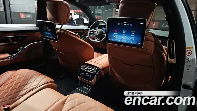 Mercedes-Benz S-Class 2024 — ფოტო 18/33
