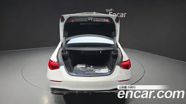 Mercedes-Benz S-Class 2024 — ფოტო 2/33