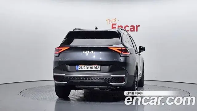 Kia Sportage 2022 — Фото 4/20