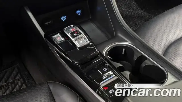 Hyundai Sonata Hybrid 2020 — Şəkil 9/30