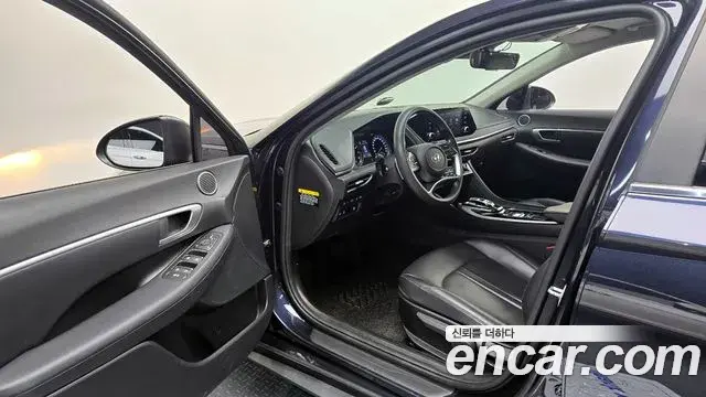 Hyundai Sonata Hybrid 2020 — Şəkil 24/30