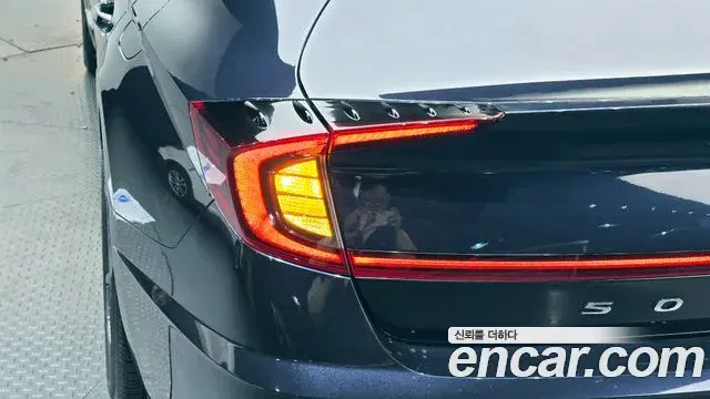 Hyundai Sonata Hybrid 2020 — Şəkil 8/30