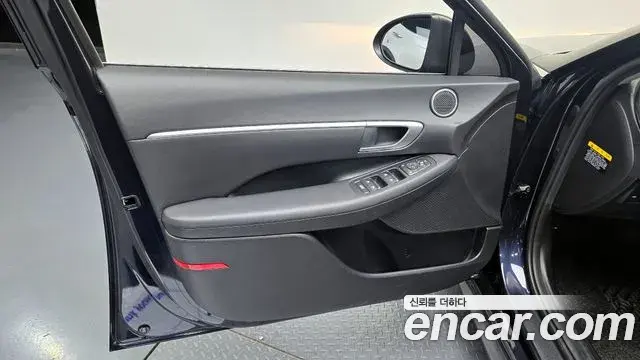 Hyundai Sonata Hybrid 2020 — Şəkil 16/30