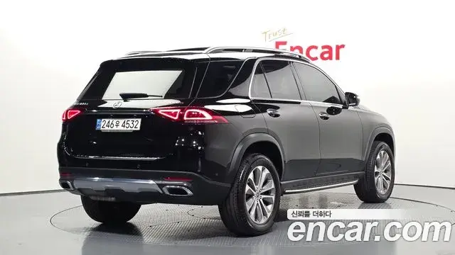 Mercedes-Benz GLE-Class 2021 — Şəkil 16/29