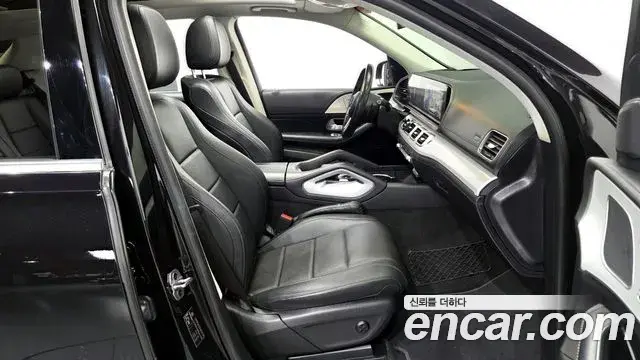 Mercedes-Benz GLE-Class 2021 — Şəkil 23/29