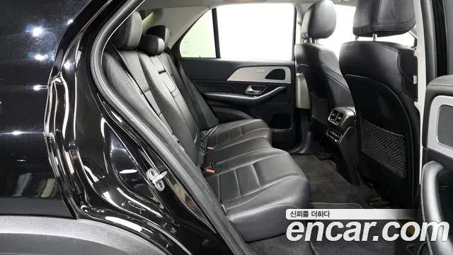 Mercedes-Benz GLE-Class 2021 — Şəkil 19/29