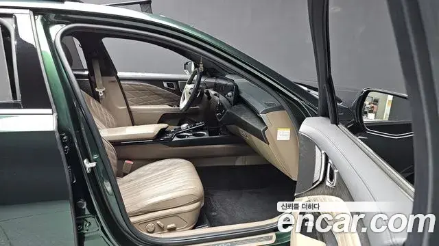 Kia K8 2021 — ფოტო 11/20