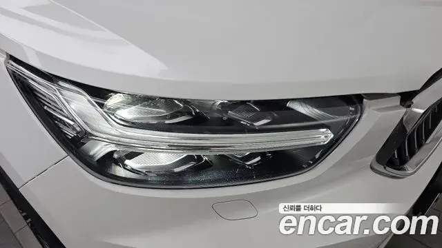 Volvo XC40 2020 — Şəkil 24/30