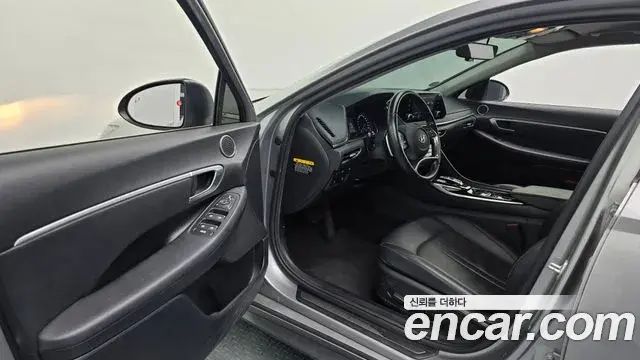 Hyundai Sonata 2020 — Фото 10/20