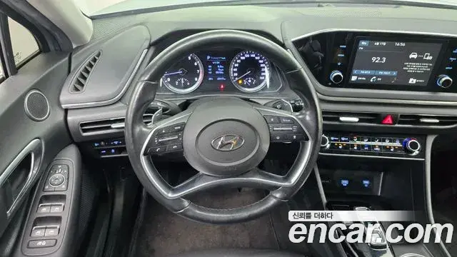 Hyundai Sonata 2020 — Фото 13/20