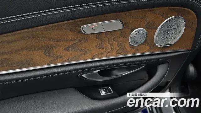Mercedes-Benz E-Class 2020 — ფოტო 12/35