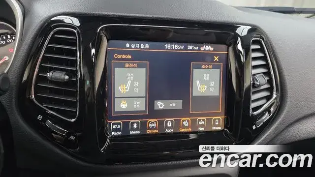 Jeep Compass 2019 — Фото 14/20