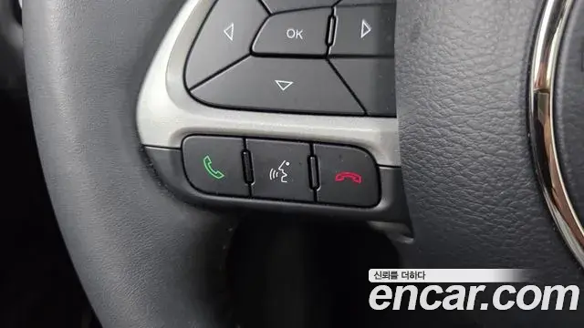 Jeep Compass 2019 — Фото 18/20