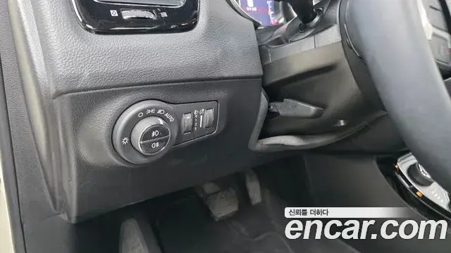 Jeep Compass 2019 — ფოტო 10/34