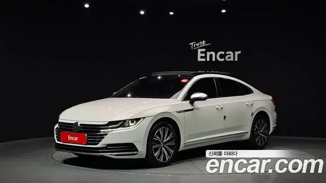 Volkswagen Arteon 2019 — ფოტო 23/35