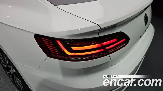 Volkswagen Arteon 2019 — ფოტო 6/35