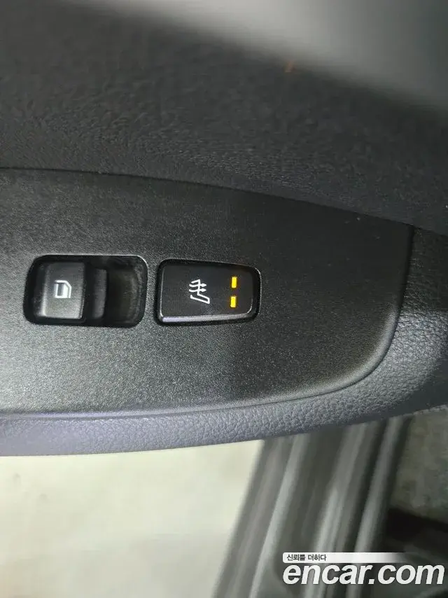 Kia Seltos 2020 — ფოტო 17/20