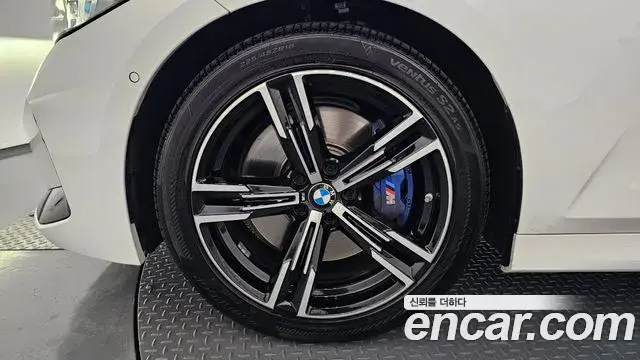 BMW 3 Series 2024 — Şəkil 24/34