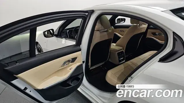 BMW 3 Series 2024 — Şəkil 13/34