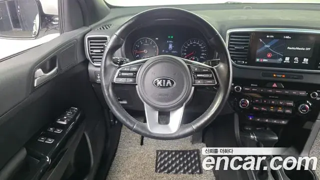 Kia Sportage The Bold 2020 — Şəkil 13/20