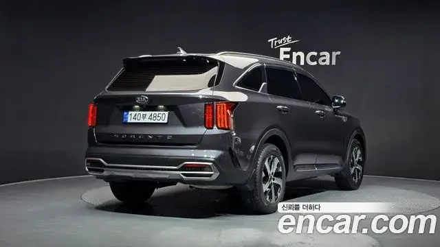 Kia Sorento 2021 — Фото 2/20