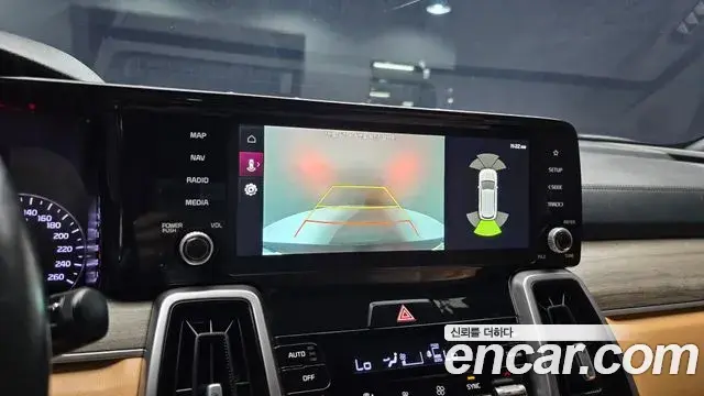 Kia Sorento 2021 — Фото 15/20