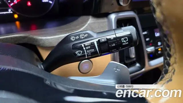 Kia Sorento 2021 — Фото 18/20