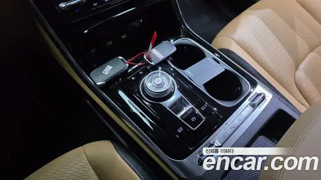 Kia Carnival 2023 — Şəkil 9/20