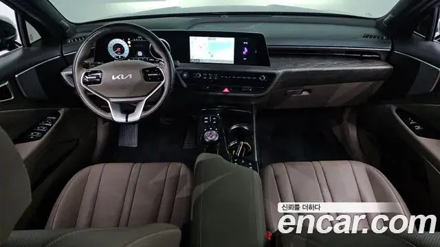 Kia K8 2022 — ფოტო 23/32