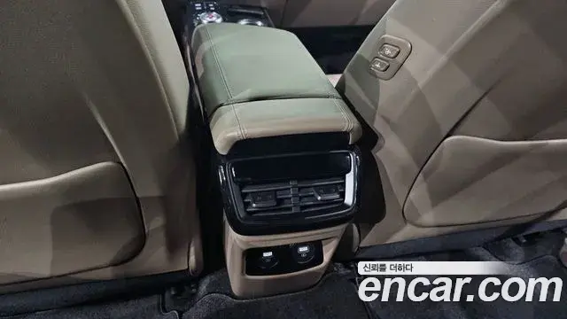 Kia K8 2022 — ფოტო 13/32